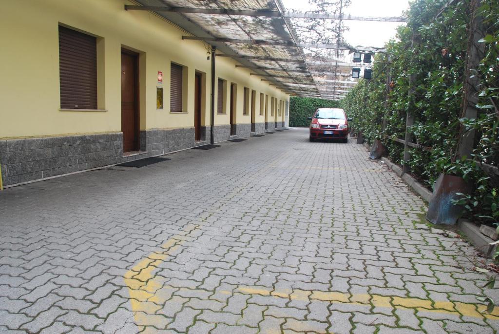 Nuovo Hotel Vigevano Exterior photo