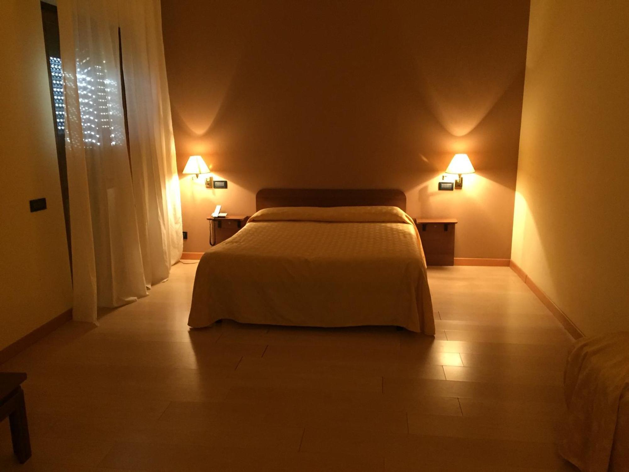 Nuovo Hotel Vigevano Room photo