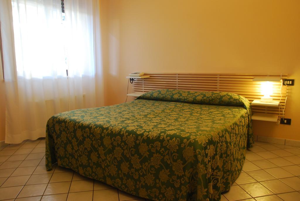 Nuovo Hotel Vigevano Exterior photo